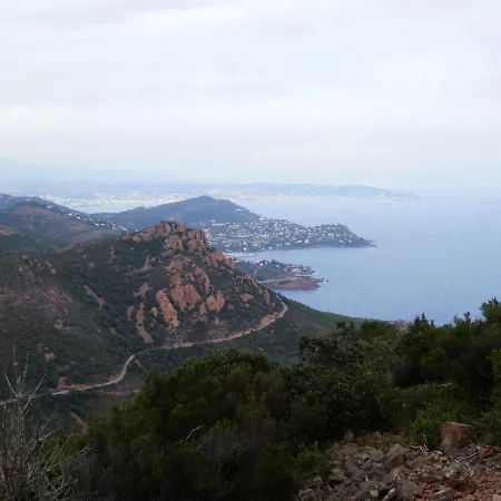 Esterel Terrasses, Roof Front De Mer, Parking Payant דירה *